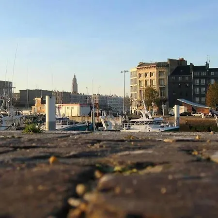 Quai George V Parking Prive Proche Casino Apartmán *