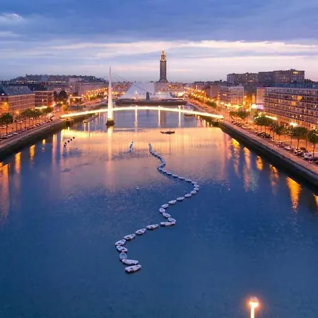 Quai George V Parking Prive Proche Casino Apartmán