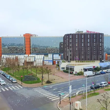 Quai George V Parking Prive Proche Casino